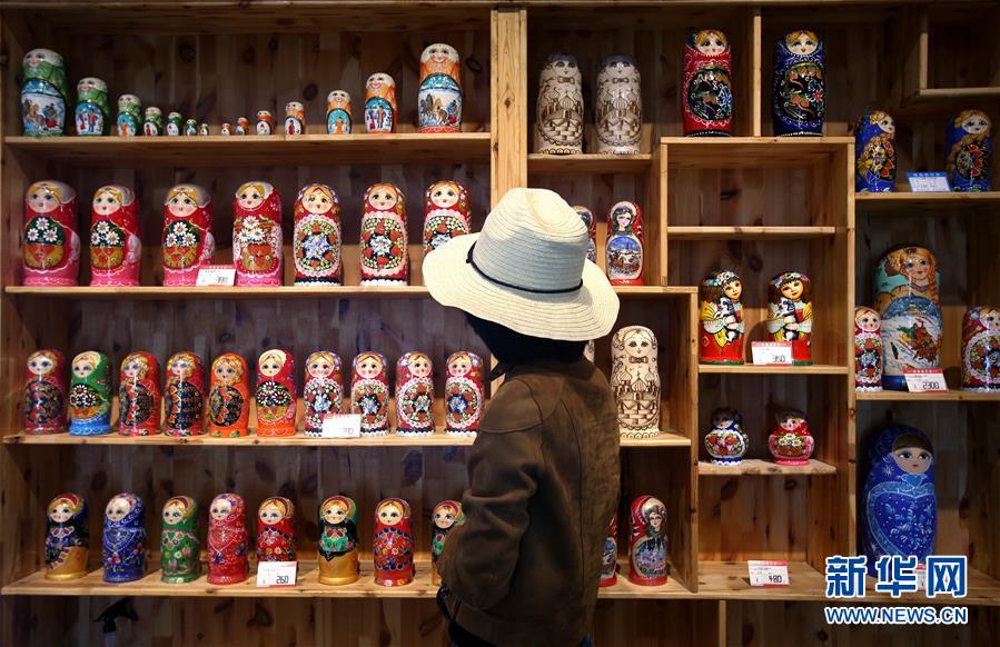 （壯闊東方潮 奮進(jìn)新時(shí)代——慶祝改革開放40年）（9）滿洲里：見證中俄邊境貿(mào)易“升級(jí)”